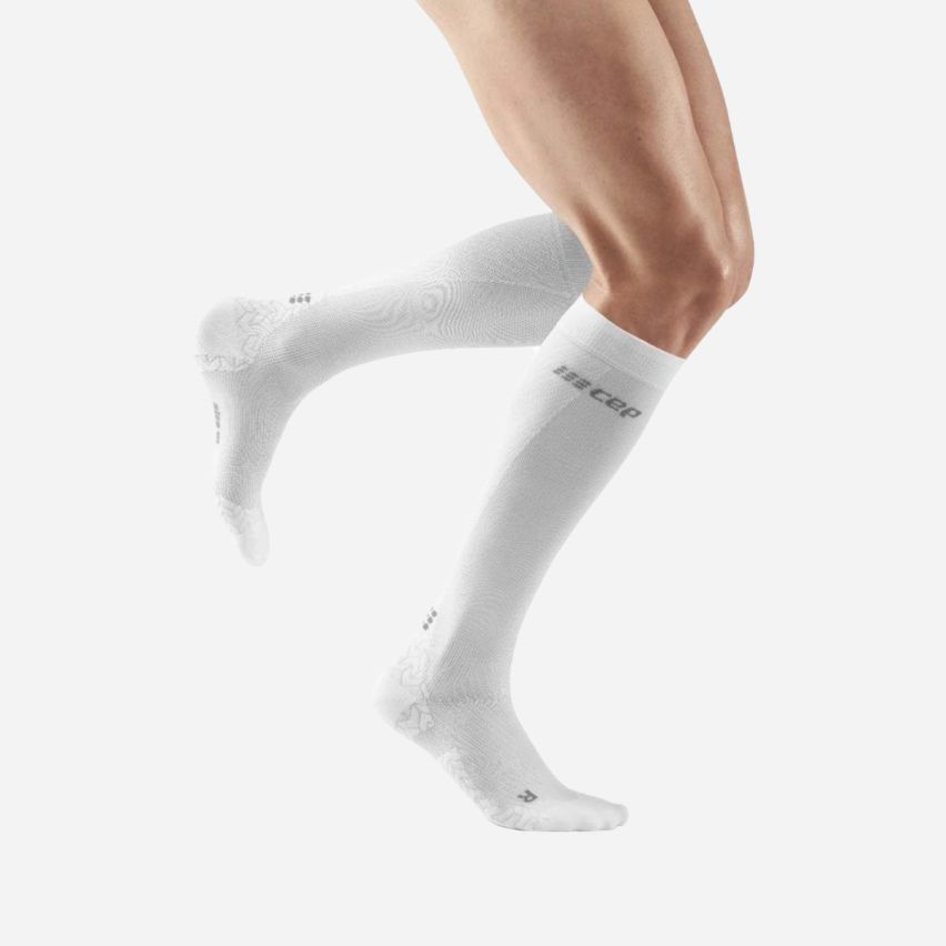 CEP ultralight socks tall v3 Men white